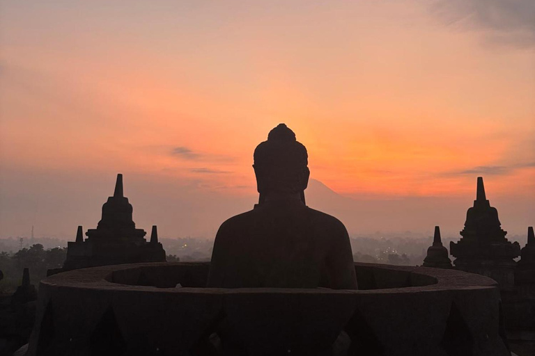 Yogyakarta: Borobudur Sunrise Include Breakfast n Prambanan