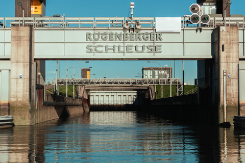 Hamburg: Grand harbor tour, 1 hour