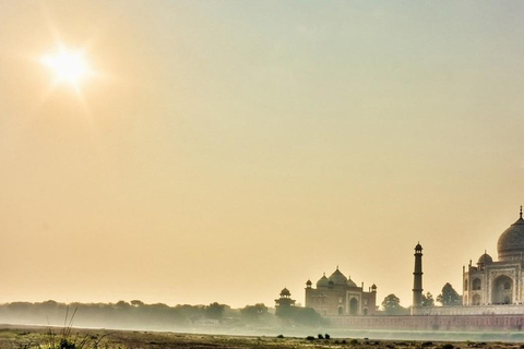 Quick Tour from Agra: Taj Mahal & Red Fort Highlight All inclusive tour