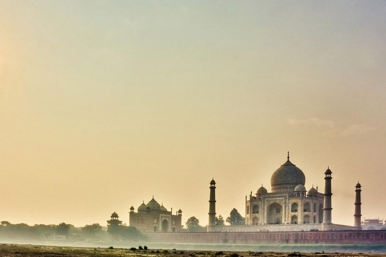 Quick Tour from Agra: Taj Mahal & Red Fort Highlight All inclusive tour