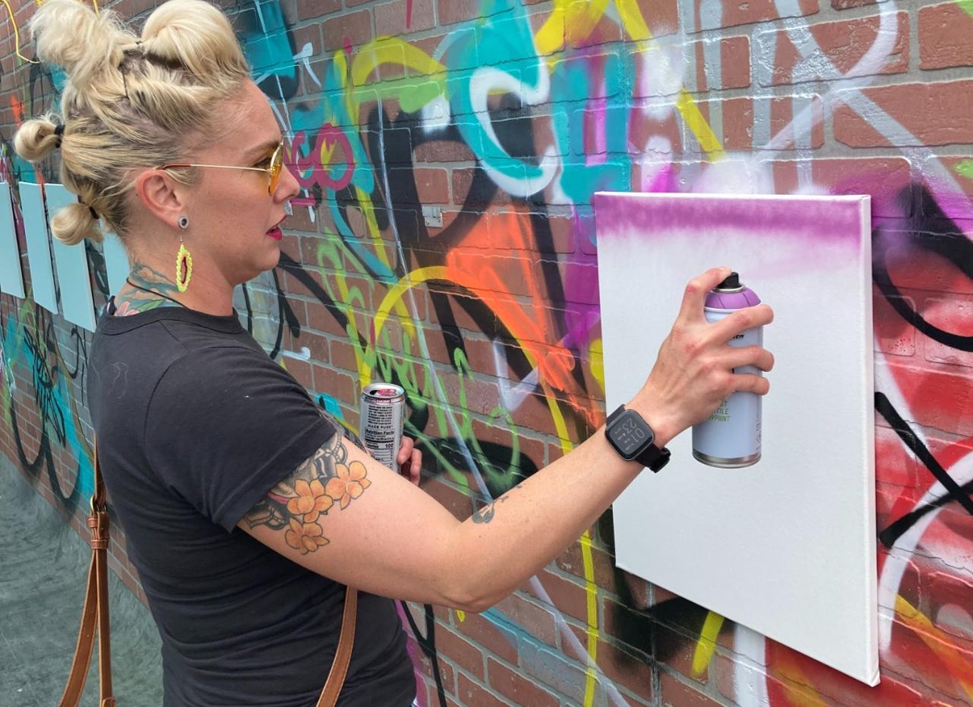Atlanta: BYOB Spray Paint og Sip