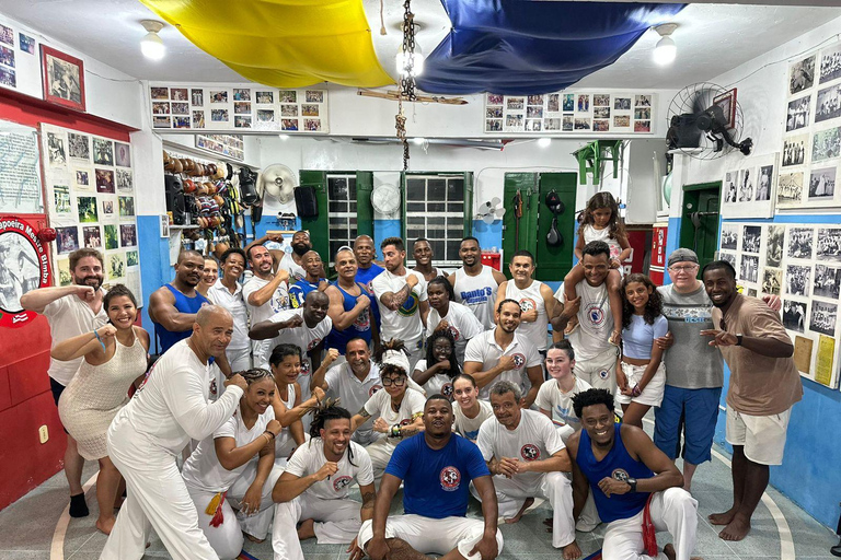 Salvador: Lezione di Capoeira nella prima scuola di Mestre Bimba.