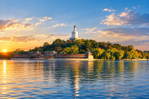 Beijing: Beihai Park Ticket with Free Audio Guide