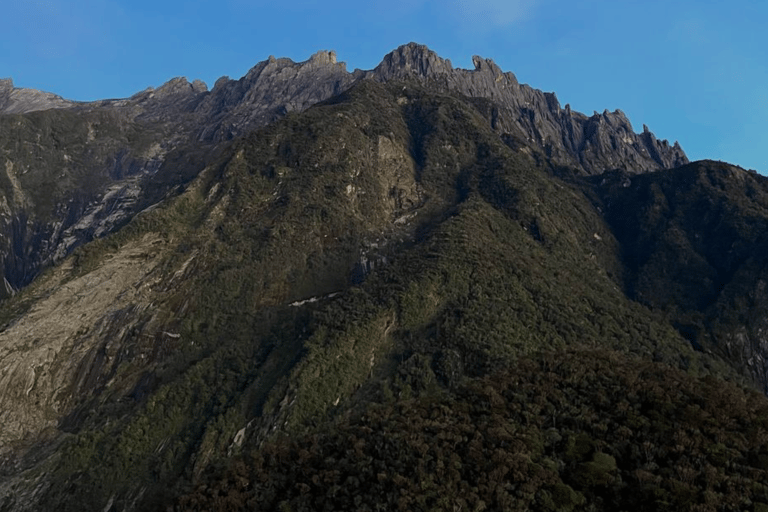 Kota Kinabalu: Maragang Hill Guided Hike with Pickup