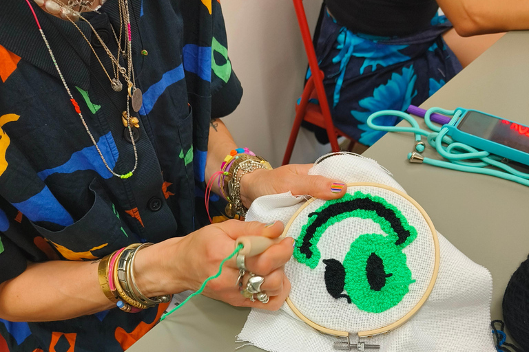 Thessaloniki: Punch Needle Workshop. Ein kreatives, lokales Erlebnis.Thessaloniki: Punch Needle Workshop. Ein kreatives, lokales Erlebnis