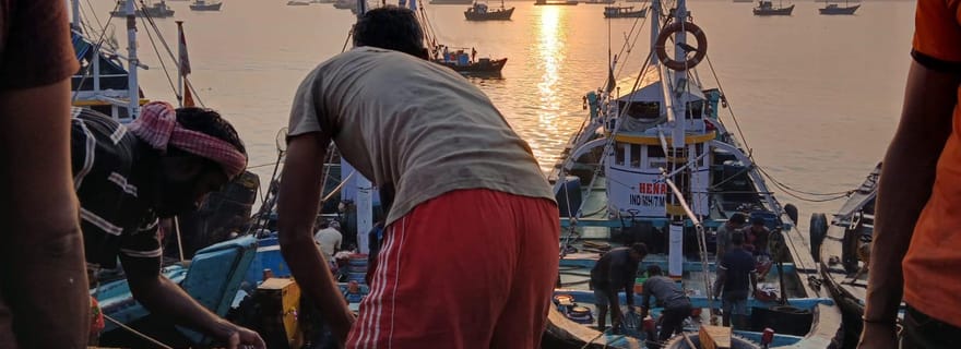 Visitez Mumbai le matin : trajet en train, marché et lieux locaux cachés