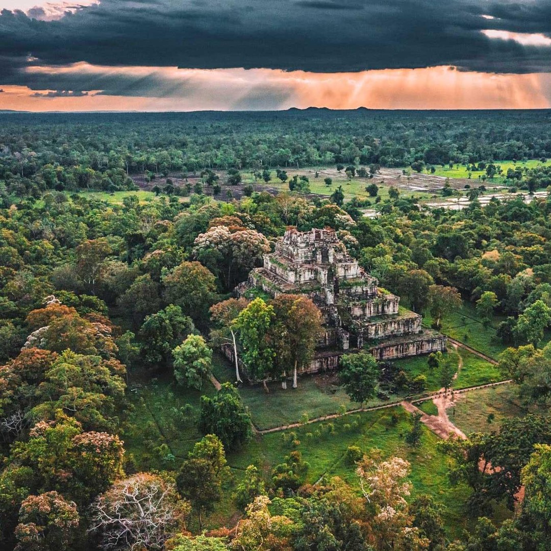 Colagem de mídia