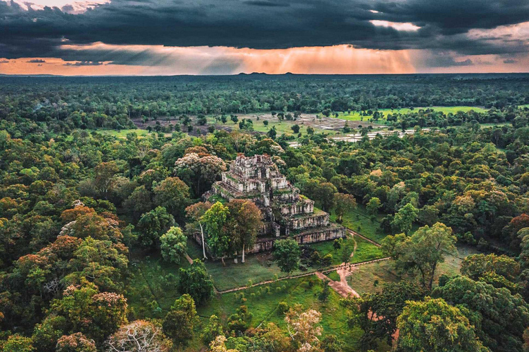 Excursión de un día a los Templos de Beng Melea y Koh Ker desde Siem ReapTemplos de Beng Melea y Koh Ker Vehículo con Conductor