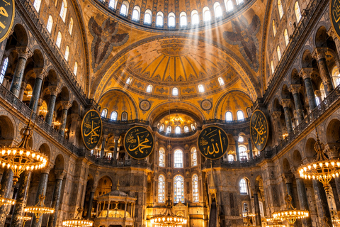 Istanbul: 5-in-1 Hagia Sophia Topkapi Cistern & Grand Bazaar Small Group Tour English
