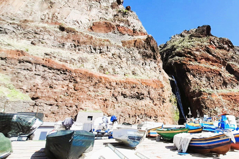 Madeira: Private 4x4 Nature Tour with a Guide Madeira: Private 4x4 Nature Tour with Guide