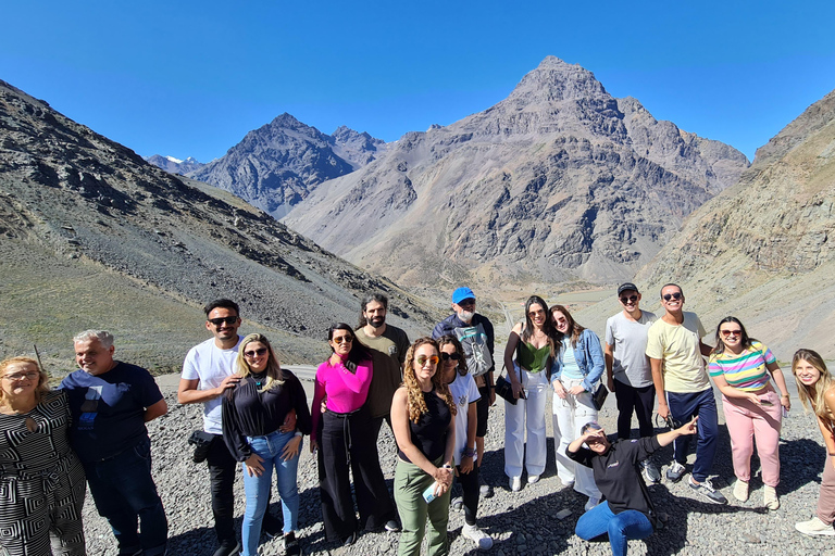 Experience Portillo and Laguna del Inca with a picnic. Santiago - The Andes - Laguna del Inca and Portillo