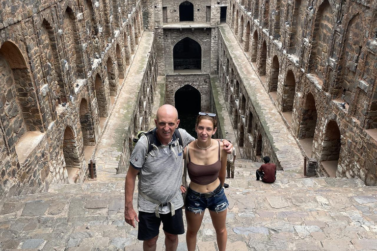 From Delhi Airport: Layover Guided Old &amp; New Delhi TourFull Day New &amp; Old Delhi Tour With Car, Guide &amp; Entry Fees