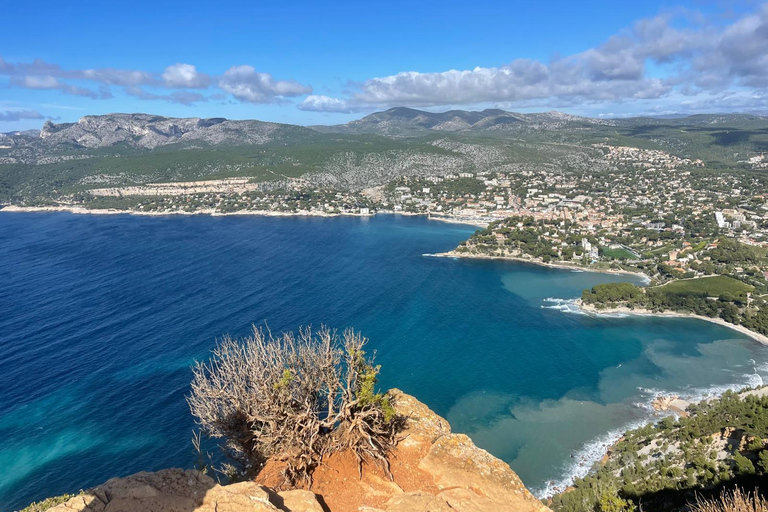 From Marseille: Incredible 7-Hour Private Tour – Aix-en-Provence, Cassis, Marseille 7-Hour Private Tour from Marseille-Cassis-Aix Cruise Port