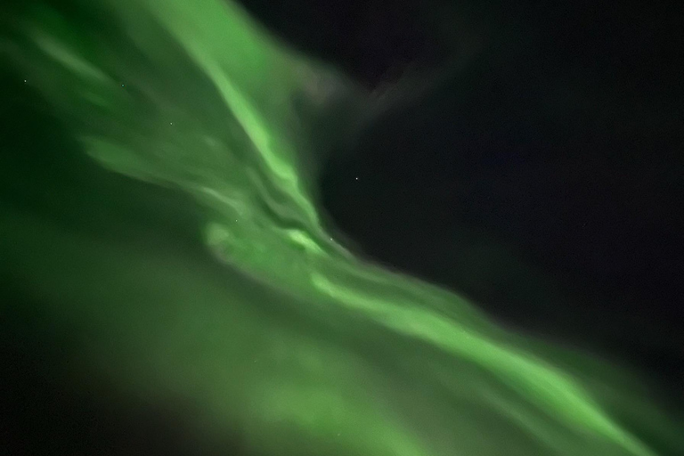 Saariselkä/Kakslauttanen: Private Aurora Hunt in Premium Car Saariselkä: Premium Northern Lights Car Hunt in Small Group