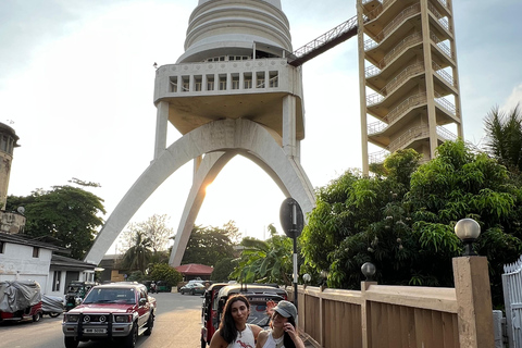 Colombo: Tuk Tuk City Tour with Entry Fees and Guide