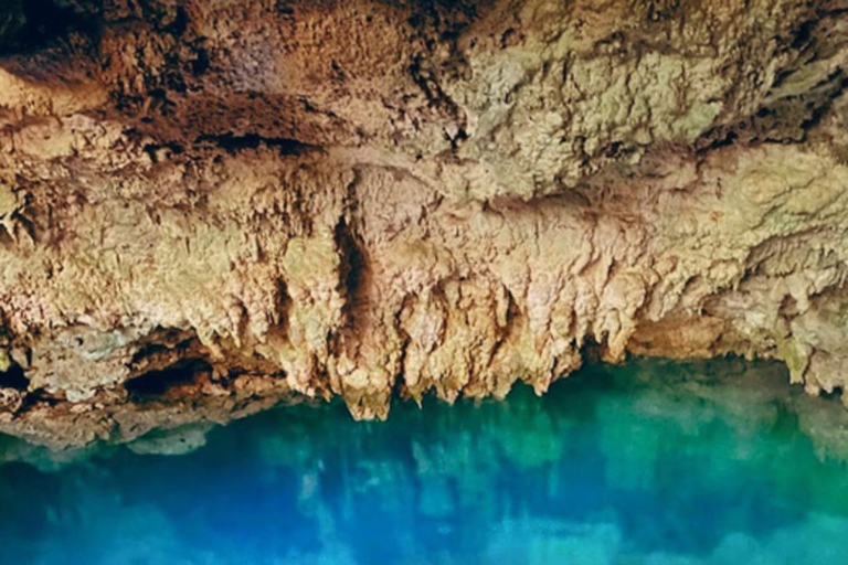 Zanzibar: wyspa więzienna, jaskinia Kuza i wycieczka na plażę MtendeZanzibar: wycieczka na wyspę więzienną, do jaskini Kuza i na plażę Mtende
