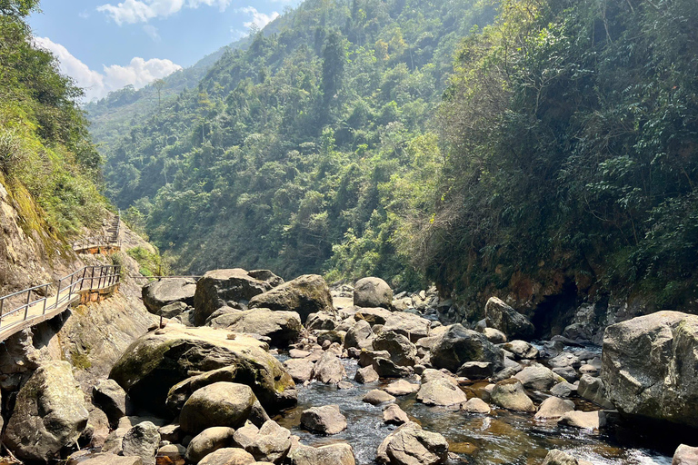 Sapa: Motorrad Tour zum Drgon Wasserfall