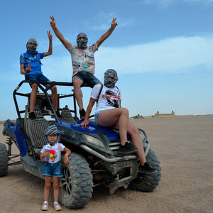 Hurghada: Quad and Buggy Safari with Dinner and Show