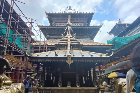 Kathmandu: Ason Market Walking Tour with Food Tastings