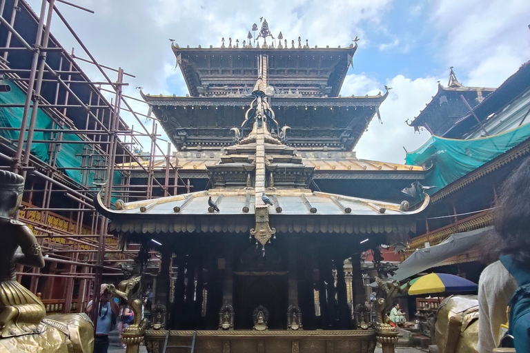 Kathmandu: Ason Market Walking Tour with Food Tastings