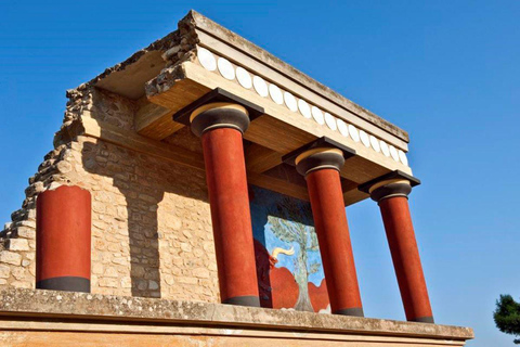 Palais minoen et musée archéologique de Knossos depuis Héraklion