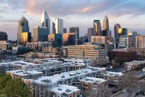 Charlotte: Guided Walking Tour