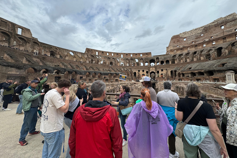 Roma: Coliseu, Arena, Fórum e Monte Palatino para grupos pequenosRoma: Tour pela Arena do Coliseu, Fórum Romano e Monte Palatino