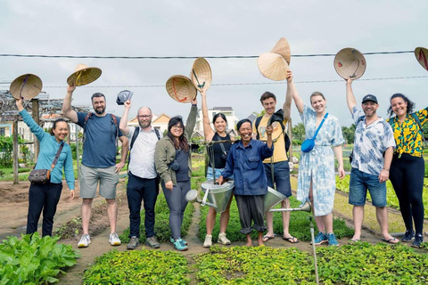 Hoi An: Tra Que Village Tour with Farming & Food