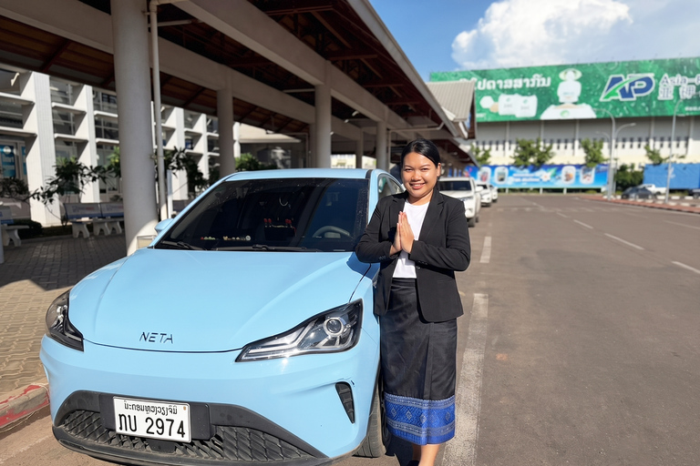 Vientiane: City Tour & Airport Transfer with Tour Guide