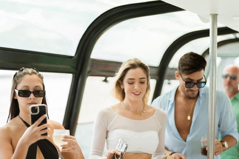 Lisbon – Sangria Social Premium Boat Experience Lisbon: Sangria Vibe Premium Boat Experience