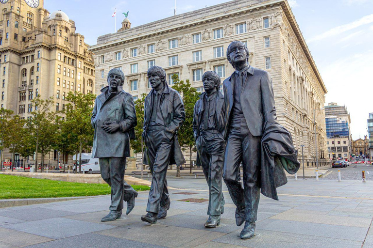 Liverpool: City Walking Tour & Exploration Game