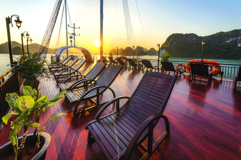 Hanoi: Lan Ha Bay 5-Star Cruise 2 Days 1 Night