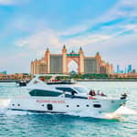 Dubai Marina: tour in yacht di lusso con colazione o barbecue opzionale