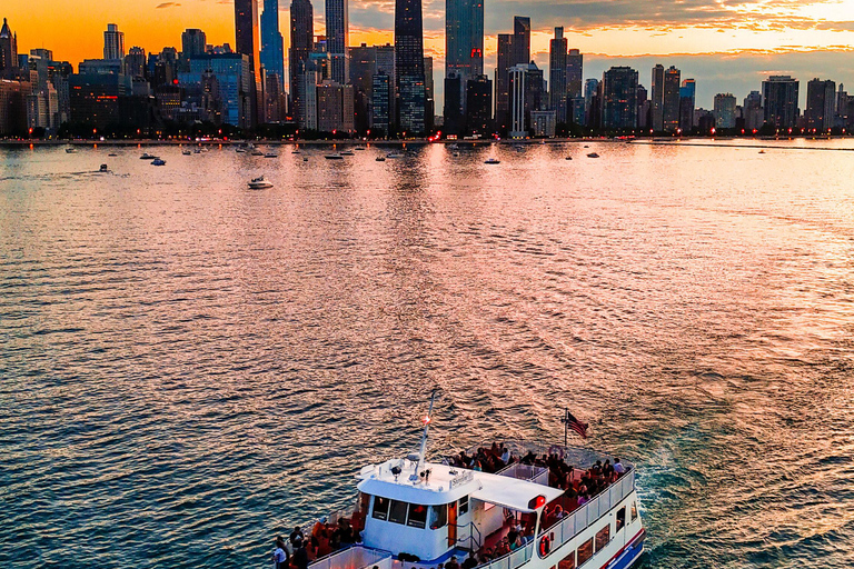 Chicago: Shoreline Lake Michigan Skyline Cruise Lake Michigan Skyline Cruise in English