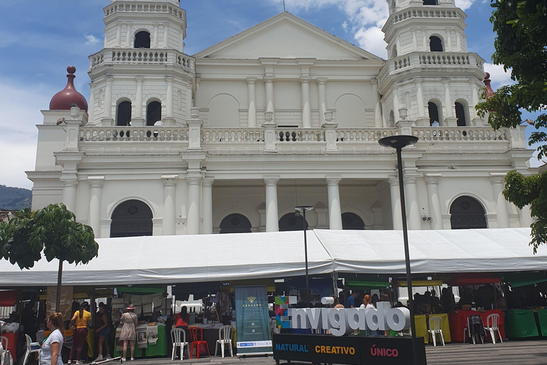 Medellin: City Tour Luxe et Privé en français