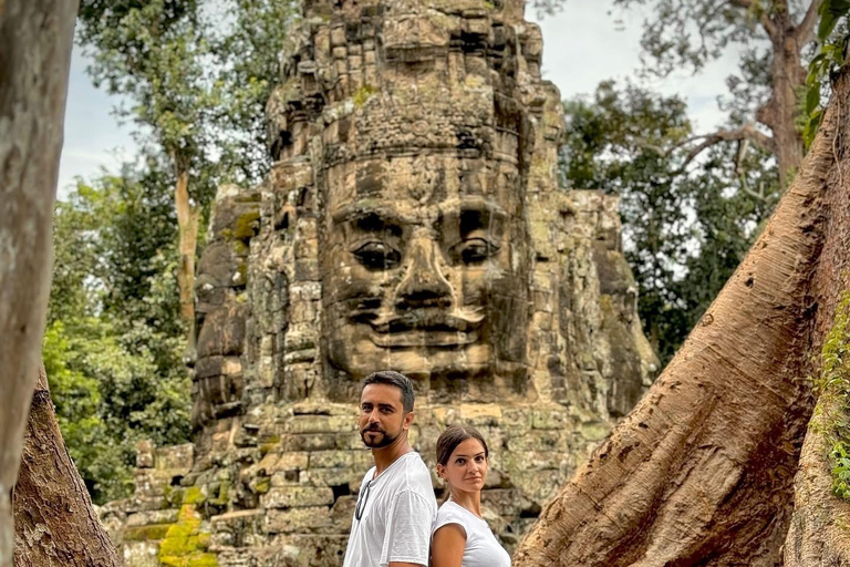Siem Reap: Private Angkor Wat Tuk-Tuk Tour (English Driver) 5-8 Hours: Angkor Wat - Top 3 Temples & More (Flex-Start)