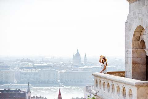 Budapest: Castle Hill Photoshoot with Private Photographer Premium: 50 photos | 60 min shoot