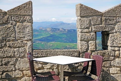 Privétour door San Marino: Unesco-werelderfgoedlocatie
