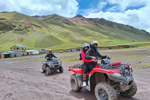 Från Cusco: Färgernas berg och den röda dalen på ATVfrån cusco:Red valley + vinikunka mountain/double seat atv/