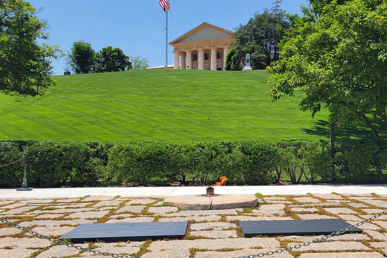 Private Washington DC Grand Tour with Changing of the Guard.