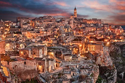 Matera: Guided City Center Tour with Cave Churches & Houses