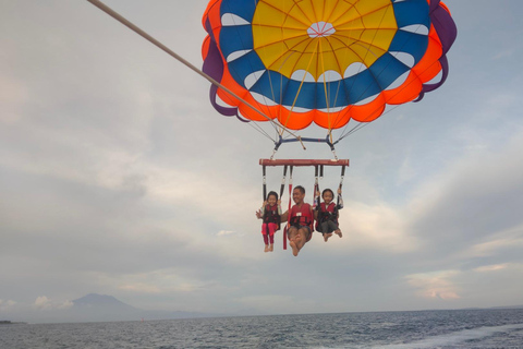 Bali: Parasailing Abenteuer Erlebnis am Nusa Dua StrandParasailing Abenteuer mit Meeting Point