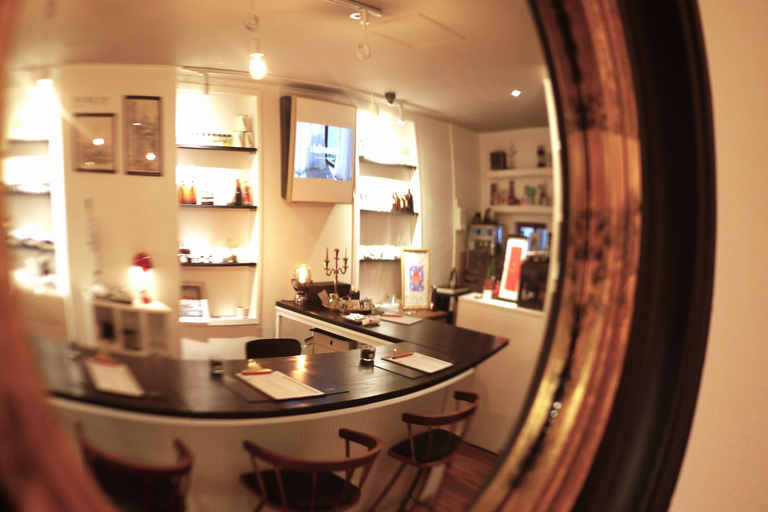 Create Your Perfume with a Professional Perfumer in Gangnam Join-in session - Create Your Perfume