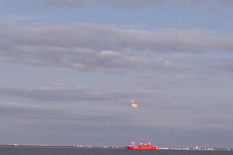 Lisbon: Solar Eclipse & Sunset Sailing Experience with Wine