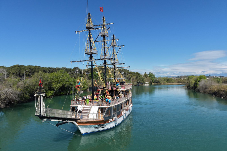 Side: Dolphin Island Boat Tour with Lunch & Unlimited Drinks Dolphın Island Boat Tour No Transfer