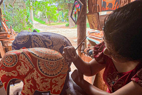 Kandy: Local Artisan Wood Carving Hand-Painting Workshop