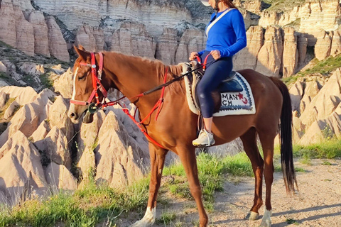Capadocia: paseo a caballo, magia de unicornios y senderos ocultosTour de 1 hora durante el día