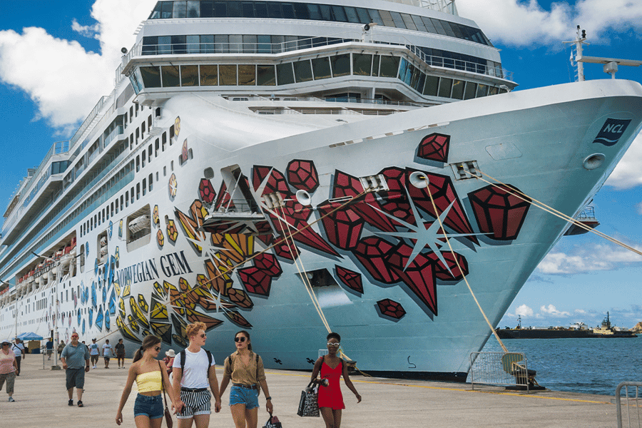 Kreuzfahrtausflüge: Zwischenstopp-Städtetour in Kuala Lumpur. Foto: GetYourGuide Kreuzfahrtausflüge: Zwischenstopp-Städtetour in Kuala Lumpur. Foto: GetYourGuide