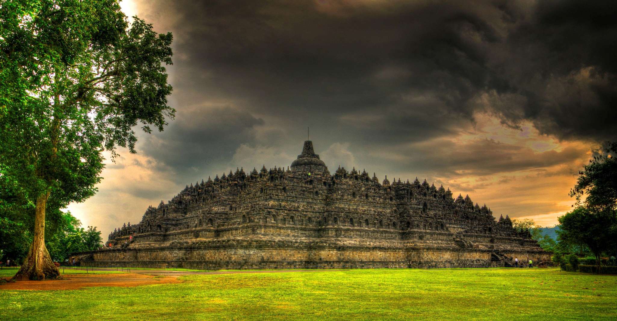Yogyakarta: Borobudur sunrise(guarantee climb up)& Prambanan photo 12