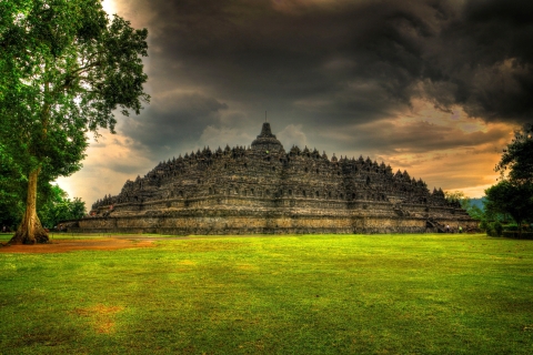 Yogyakrta to bali:Borobudur,prambanan,bromo,ijen,tumpak sewu